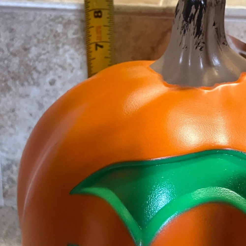 Target Hyde eek Boo Pumpkin Halloween light up Blow Mold 8” tall